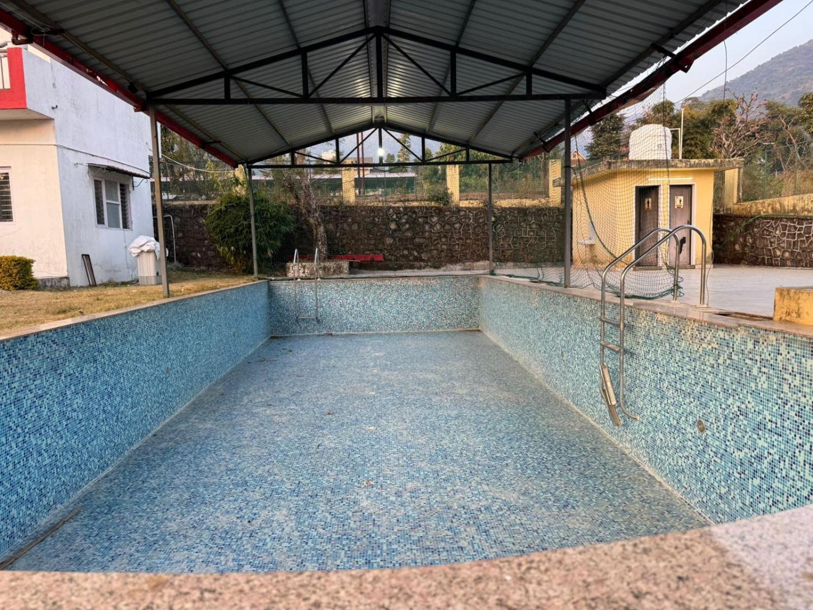 דהראדון Hidden Nature Resort מראה חיצוני תמונה