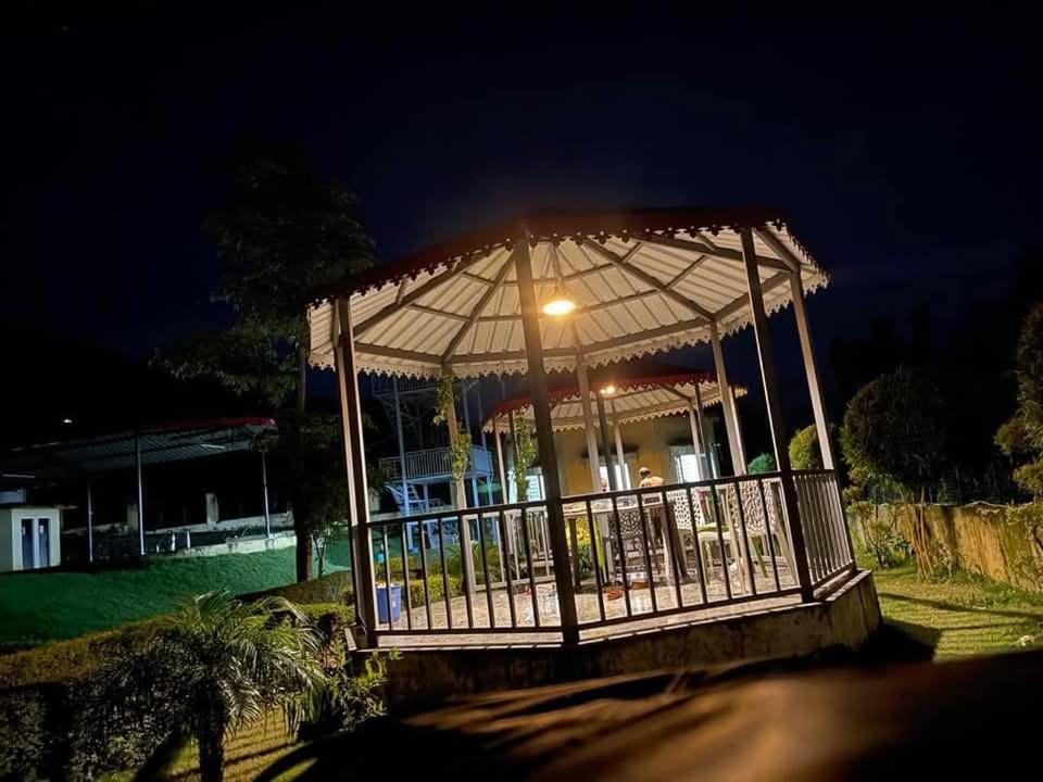דהראדון Hidden Nature Resort מראה חיצוני תמונה